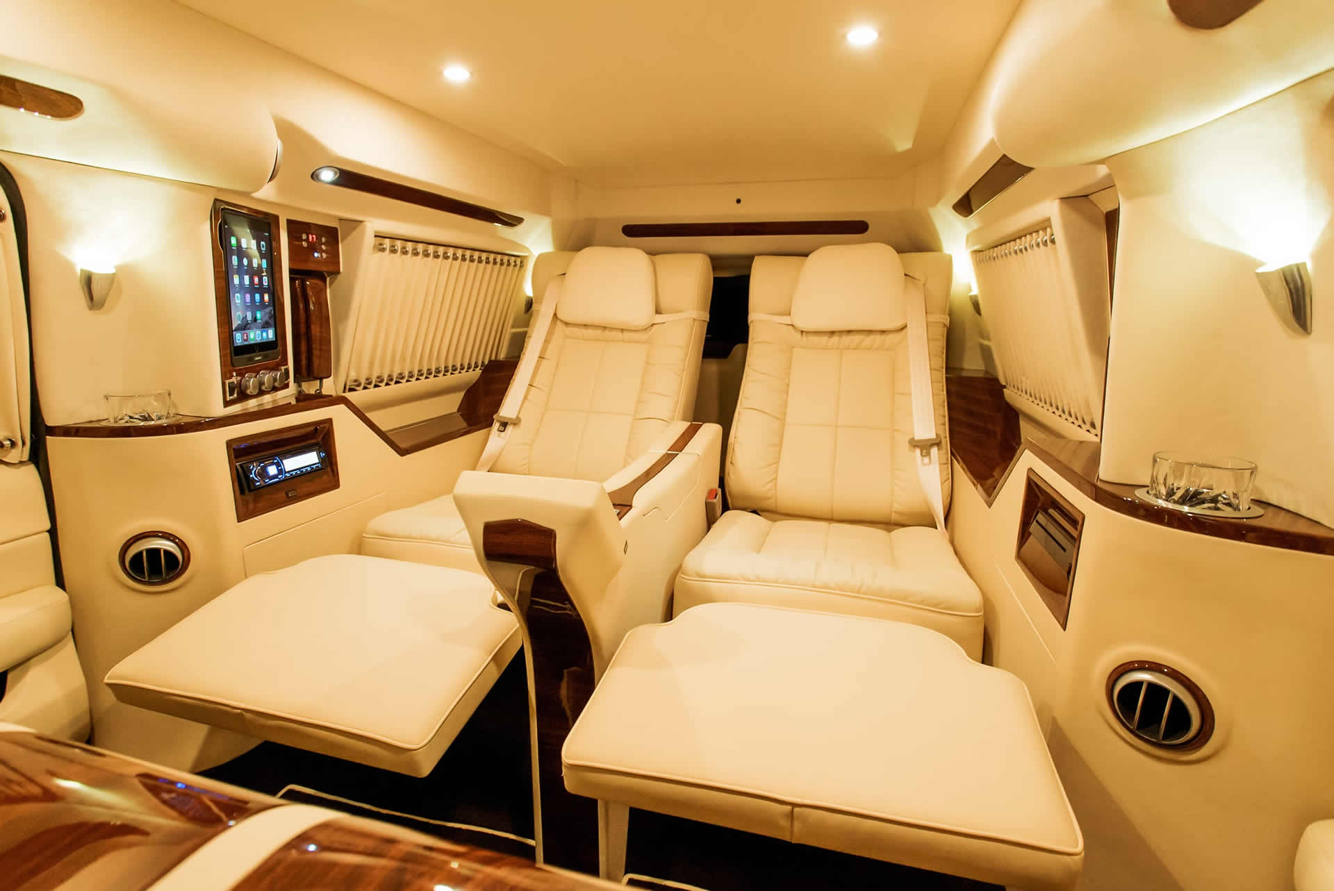 Italian leather power seating with massage